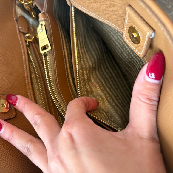 Prada Large Saffiano Tan Lux Promenade Bag - Top Handle Crossbody - Picture 13 of 16